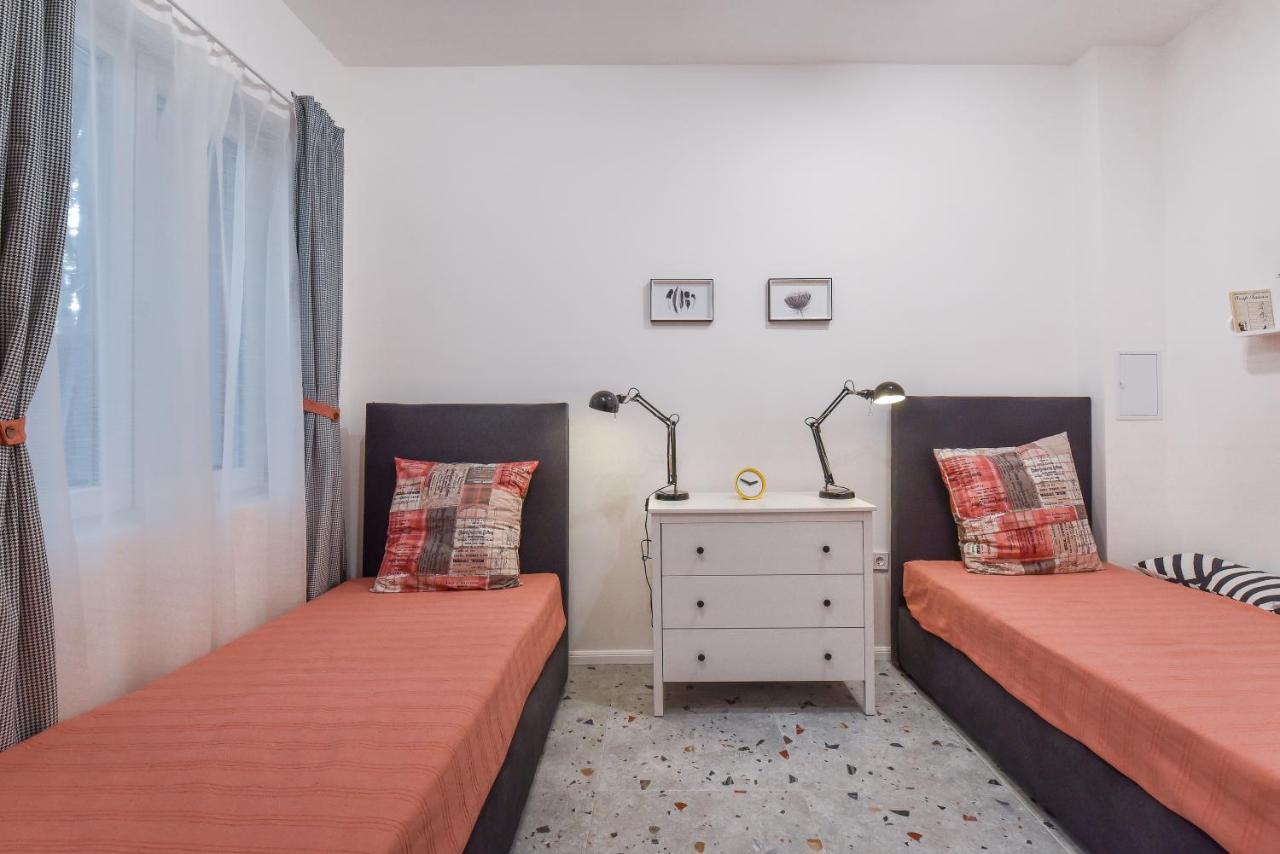 Apartamento Cosy & Renovated 2Bd Flat Near Vitoshka By Flat Mаnager Sofía Exterior foto